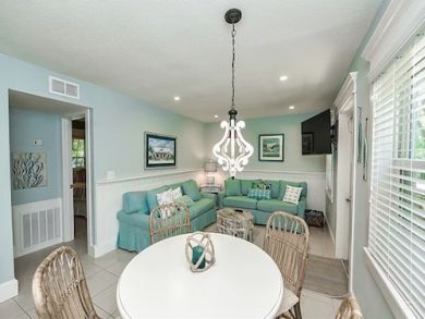 Lower Level Guest Suite steps to beach Lower Level Guest Suite steps to beach